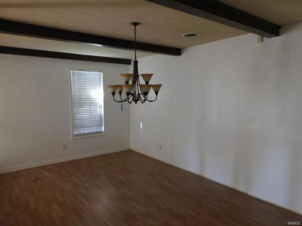 114 Jackson St, Lilbourn, MO 63862