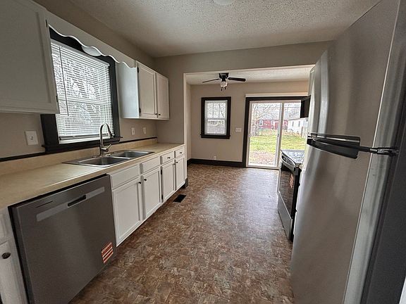 4th image of 627 N Dellrose Ave