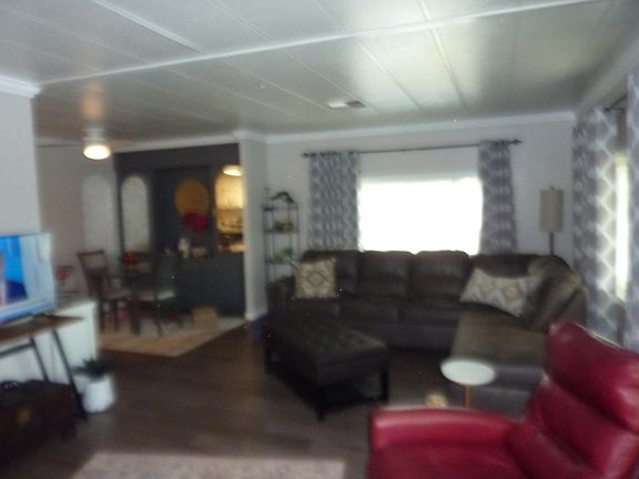 4th image of 221 W Herndon Ave #6