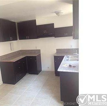 3rd image of 719 N Eucalyptus Ave #20