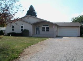 1317 N Lima Rd, Kendallville, IN 46755