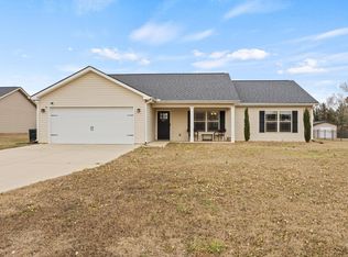 1657 Currys Lake Rd, Gray Court, SC 29645