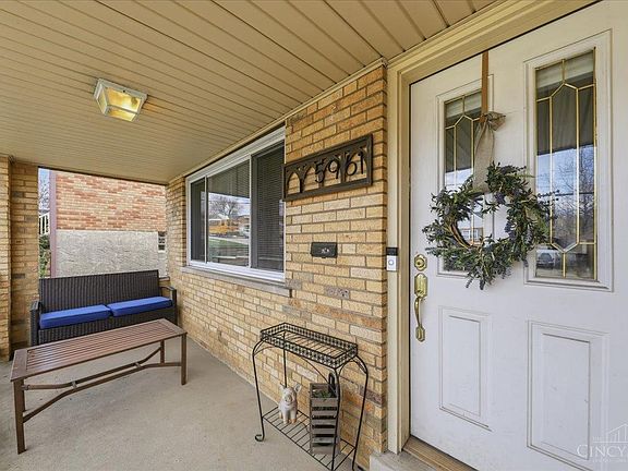 4th image of 5961 Lawrence Rd