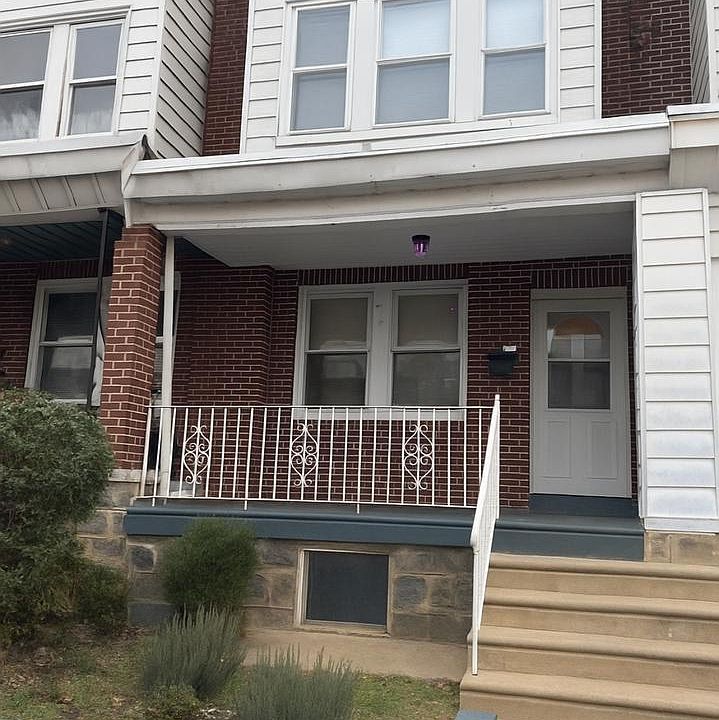 1st image of 137 W Spencer Ave