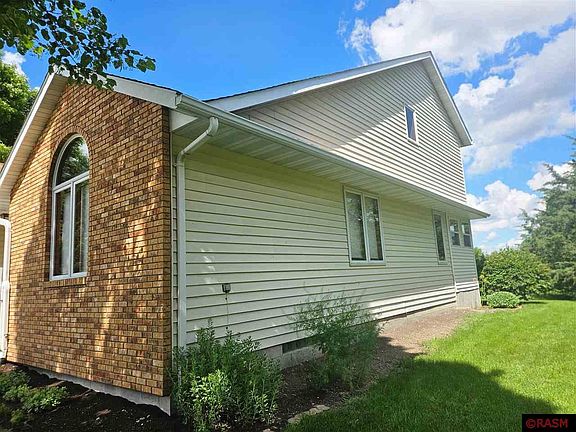 5th image of 111 Hosanna Ct