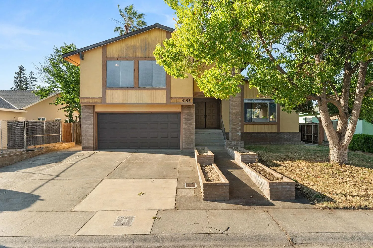 4195 Amapola Way photo 1