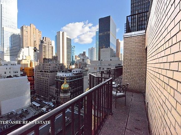 5th image of 135 E 54th St Unit Penthouse G