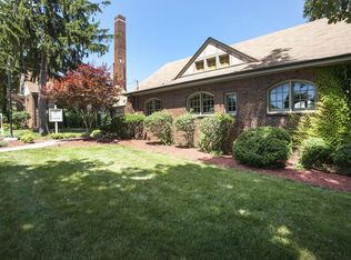 2320 N Vermilion St APT 414, Danville, IL 61832