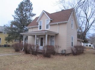 1008 Riddle St, Gowrie, IA 50543