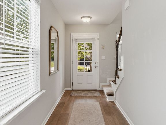 5th image of 7512 Spicer Ct