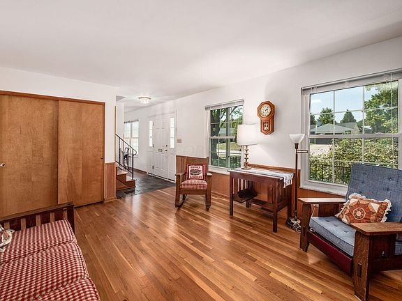 4th image of 4276 Kenbury Pl