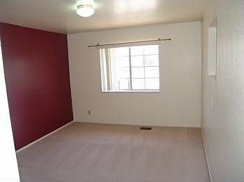4th image of 847 W Sunset Blvd