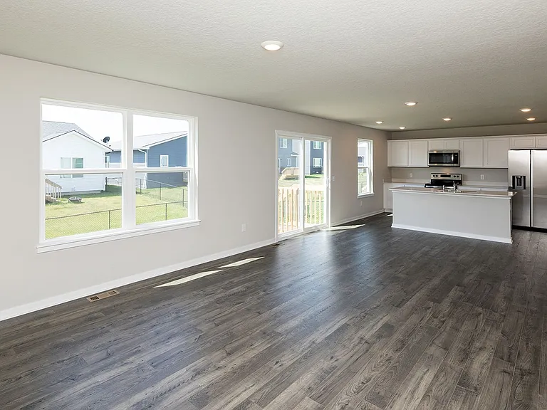 514 Elizabeth Ln NW — Photo 9