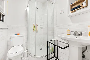 Rented by Jonathan Wachtel, LREB