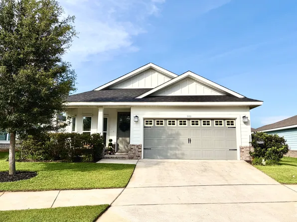 593 Riverwalk Cir, Freeport, FL 32439