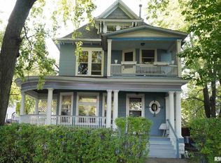 950 21st St, Rock Island, IL
