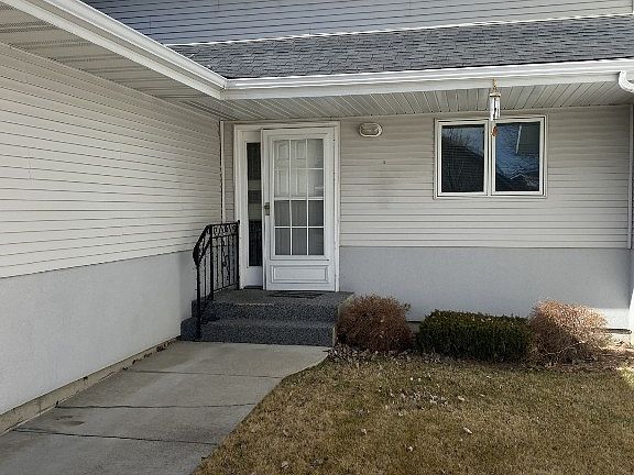 2nd image of 222 Aspen Loop