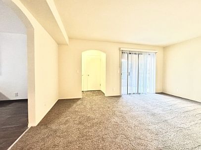 5th image of 548 Bancroft Ave APT 302