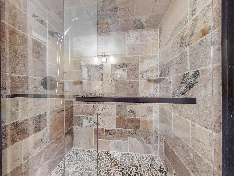 2569 Shady Ridge Dr — Photo 22