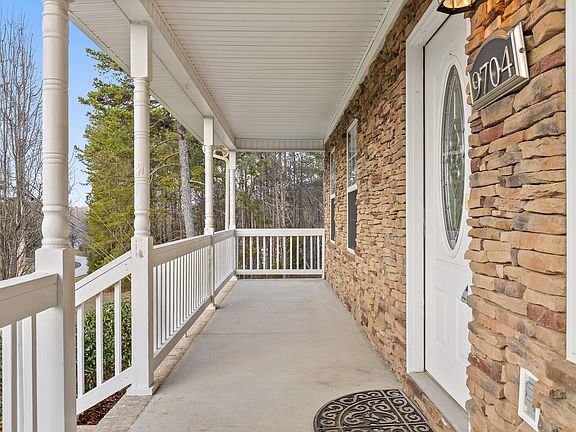 5th image of 9704 Birchwood Pike