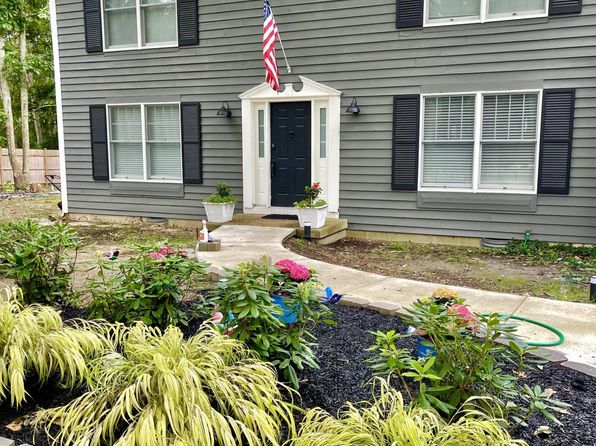 23 Whippoorwill Dr