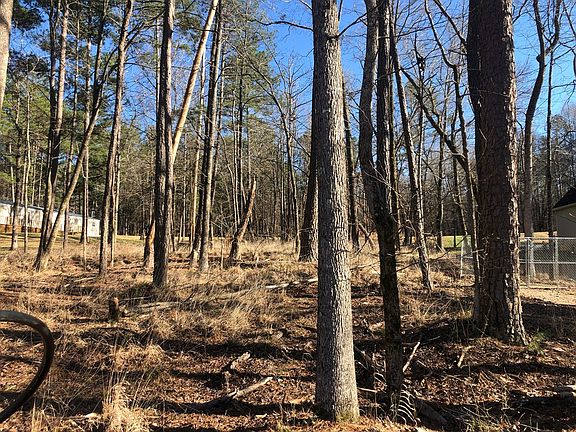 5th image of 509 Foxglove Dr