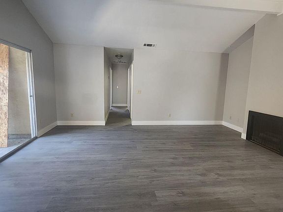 2nd image of 1560 Silver Creek Cir