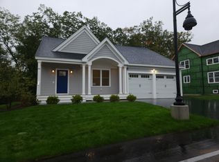 48 Cliffside Dr #43, Auburn, NH 03032