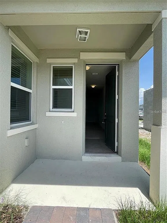 5 bed, 3.0 bath, 2544 sqft, $3,050 — Photo 3