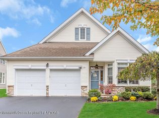 20 Dogwood Dr, Ocean, NJ 07712