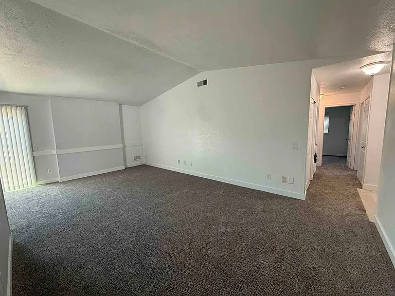 8620 Tiogawoods Dr — Photo 8