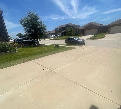 3rd image of 1813 Trace Dr