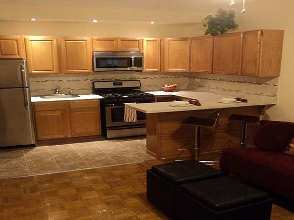 5th image of 1117 N Dearborn St APT 407