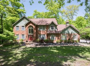 18118 Country Trails Ct, Glencoe, MO 63038