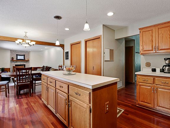 2nd image of 5475 Fernwood Trl