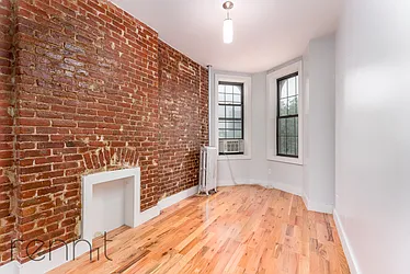 Rented by Rennit Inc.
