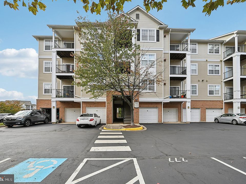 1st image of 19606 Galway Bay Cir APT 301