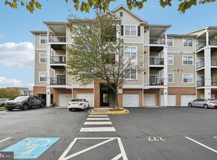 19606 Galway Bay Cir APT 301, Germantown, MD 20874