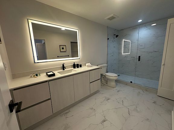 5th image of 220 SE 1st St #A