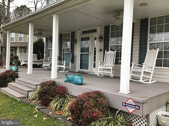 2nd image of 217 Dogwood Ave