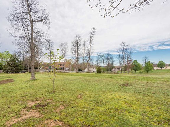 4th image of 1622 Foxfire Cir