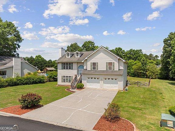 2nd image of 143 Honeysuckle Dr SE