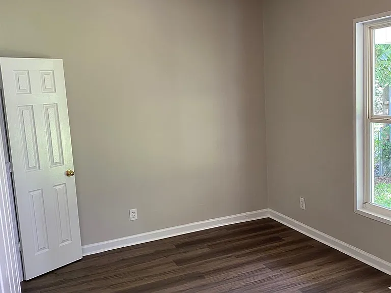 114 Briggs Pl — Photo 9