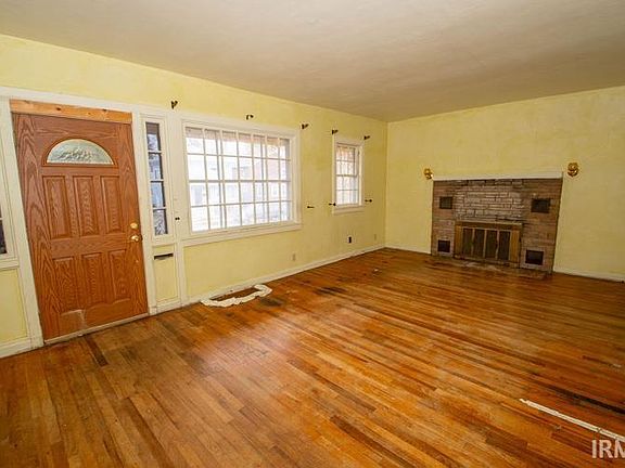 2nd image of 822 Harrison Ave