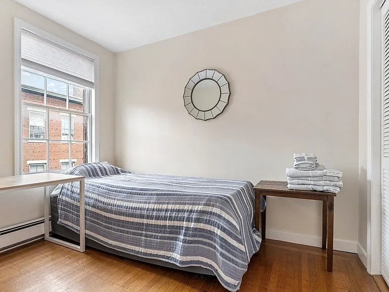 61 W Cedar St #FURNISHED — Photo 15