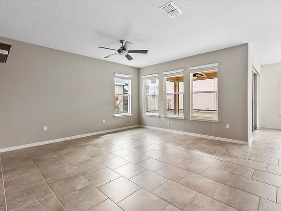 5th image of 205 Birkdale Dr