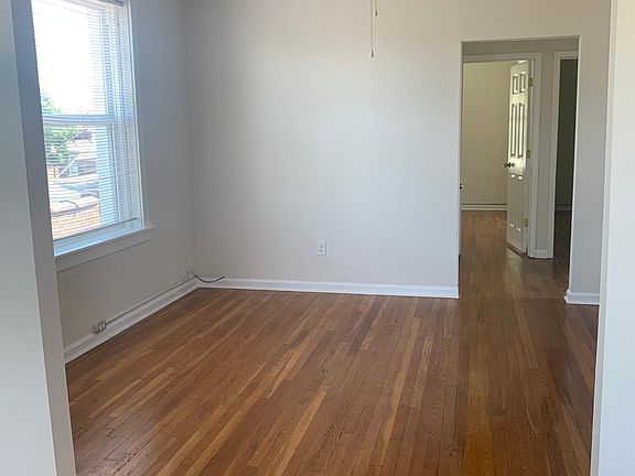5th image of 4018 Winnebago St Floor 2