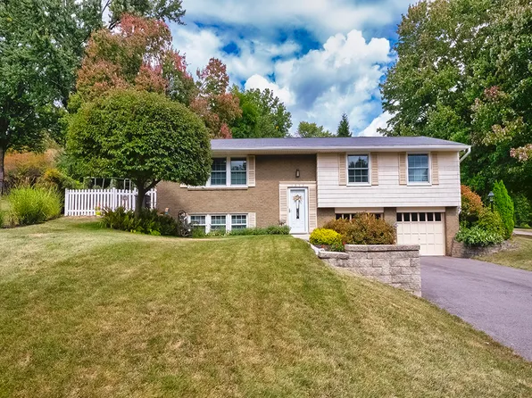 1353 Deep Wood Dr, Pittsburgh, PA 15241