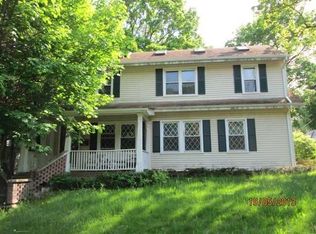 50 Maplewood Ter, Hamden, CT 06514