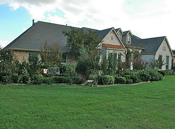 3rd image of 1202 Talley Rd